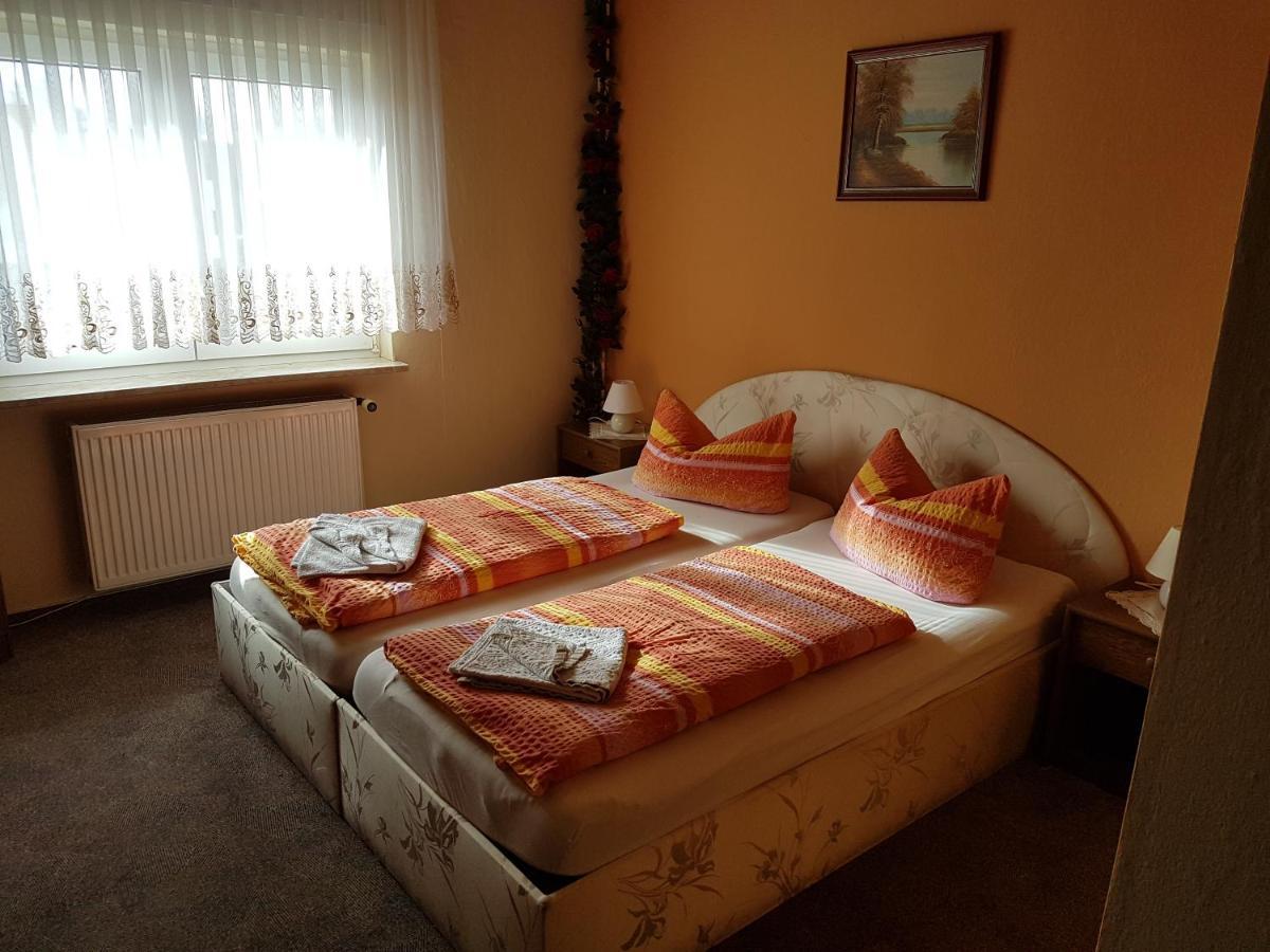 Genthin Hotel Arkona מראה חיצוני תמונה