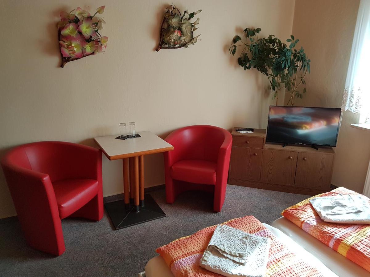 Genthin Hotel Arkona מראה חיצוני תמונה